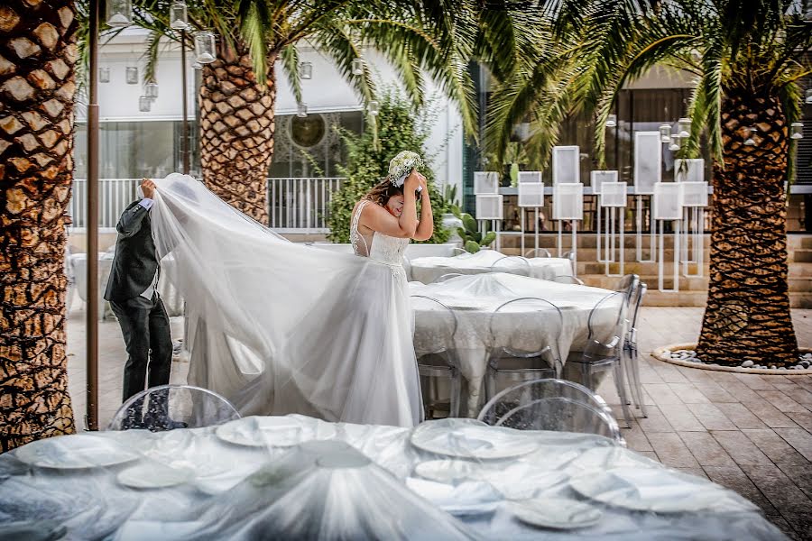 Fotógrafo de bodas Giuseppe Genovese (giuseppegenoves). Foto del 27 de septiembre 2023