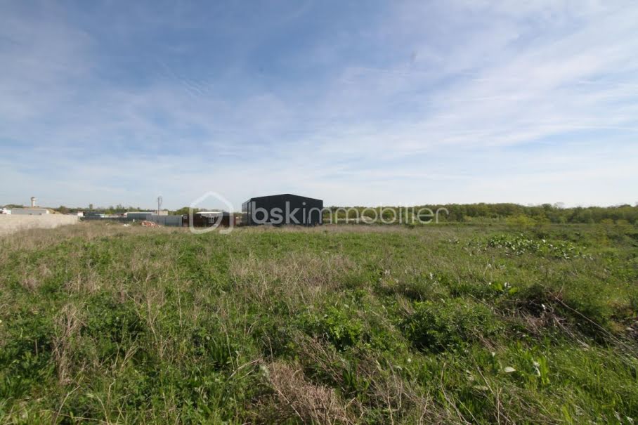 Vente terrain  6500 m² à Montereau-Fault-Yonne (77130), 140 000 €