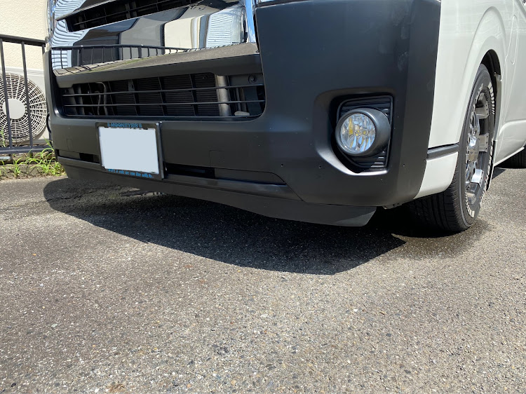 ハイエースバンのハイエース・純正流用・リップスポイラー・TRH200V・貧乏カスタムに関するカスタム事例の投稿画像4枚目