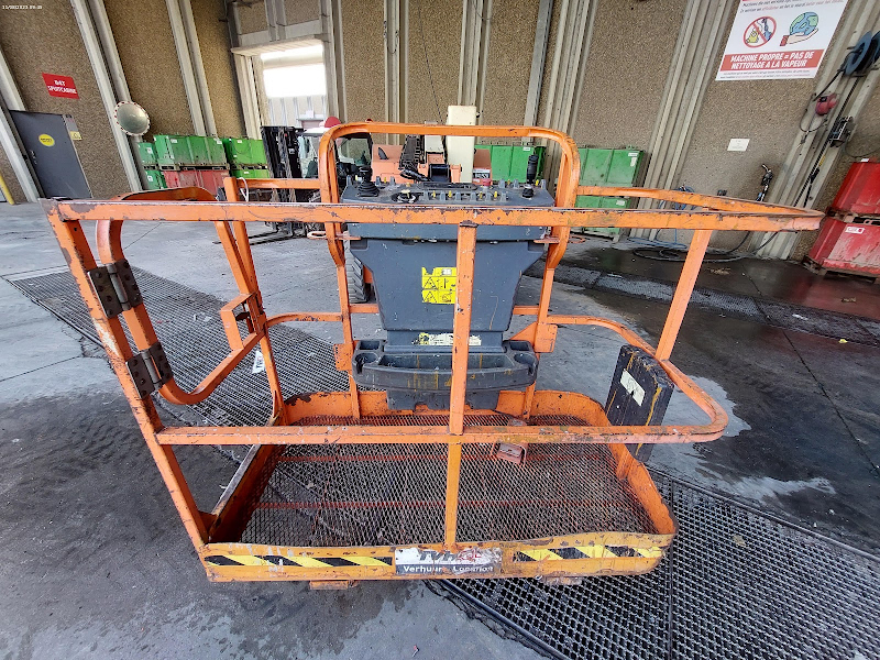 Picture of a JLG 340AJ