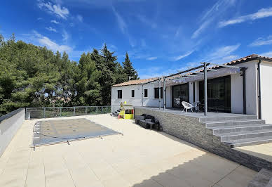 House with pool and terrace 17