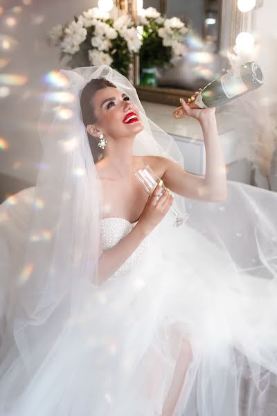 Fotograful de nuntă Anna Bulygina (annabulygina). Fotografia din 30 iunie 2022