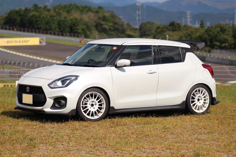 スイフトスポーツのFSW・TM SQUARE・スイフトスポーツ・ダンロップコーナー・FSMレーシングコースに関するカスタム事例の投稿画像7枚目