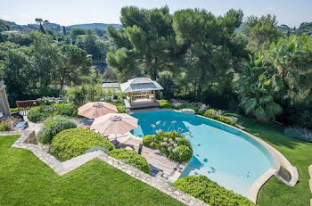 villa à Mougins (06)