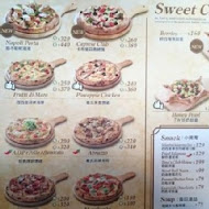 堤諾比薩  Tino's Pizza Cafe