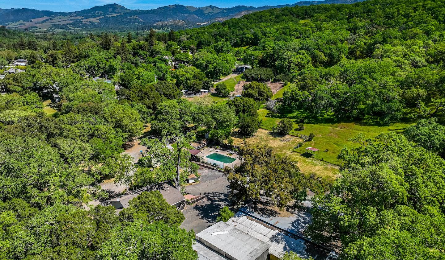 House with garden Glen Ellen