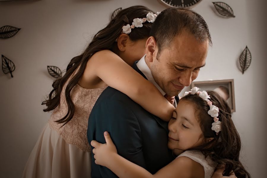 Wedding photographer Alejandro Martínez (alejandroandres). Photo of 19 June 2019