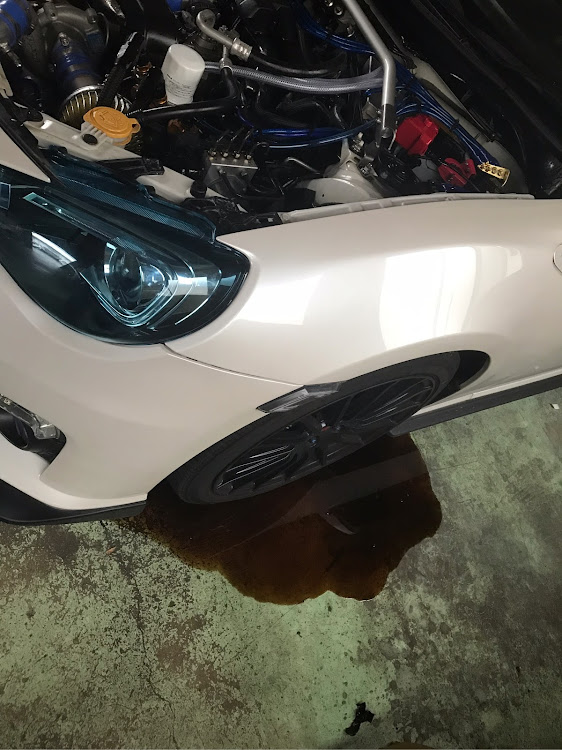 BRZの失敗談・オイルフィルター・オイル漏れ・M20×P1.5・UNF3/4-16に関するカスタム事例の投稿画像1枚目