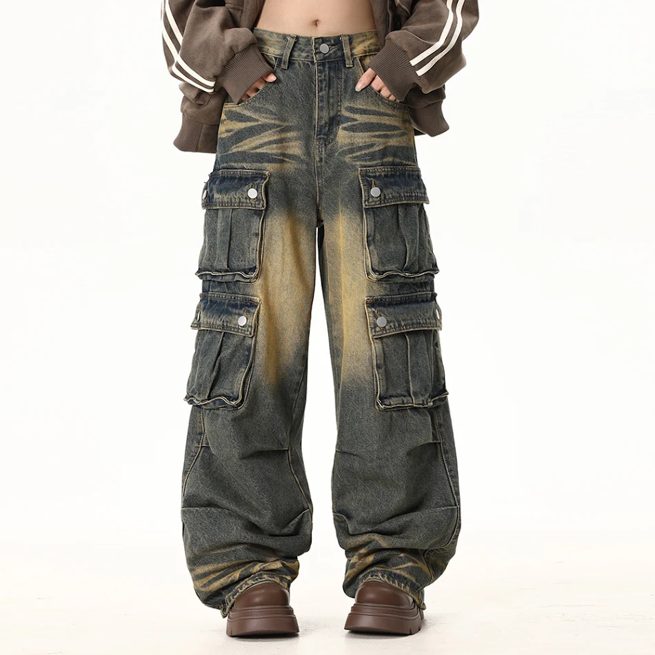 Jeans da lavoro multitasche da uomo. Resistenti e pratici, ideali per professionisti che necessitano spazio e durabilità sul lavoro.
