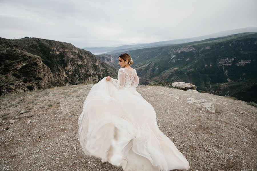 Wedding photographer Zhan Bulatov (janb). Photo of 20 June 2019