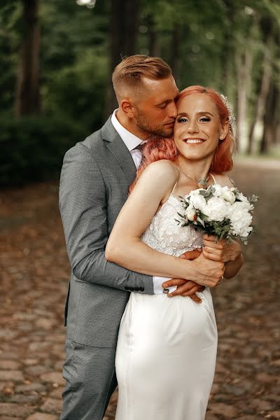 शादी का फोटोग्राफर Oksana Bebrisha (luarlv)। दिसम्बर 30 2022 का फोटो