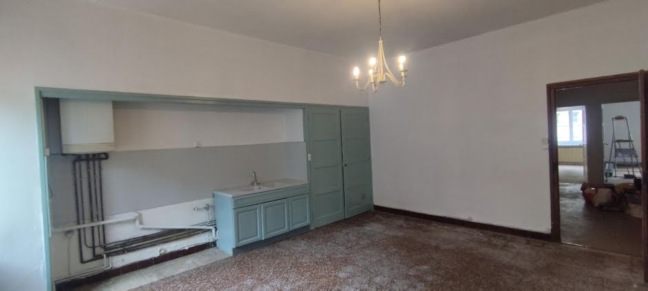 Vente appartement 5 pièces 110 m² à Annonay (07100), 90 000 €