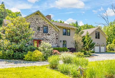 House with garden and terrace 2