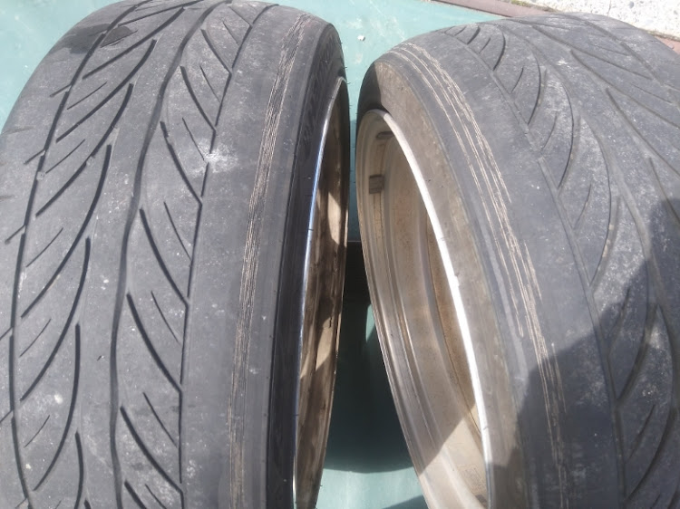 クラウンアスリートの車高調整・ホイール交換・洗車・車内掃除機・洗車、コーティングに関するカスタム事例の投稿画像5枚目