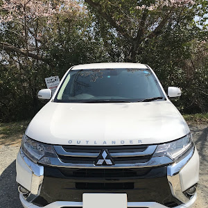 アウトランダーPHEV GG2W