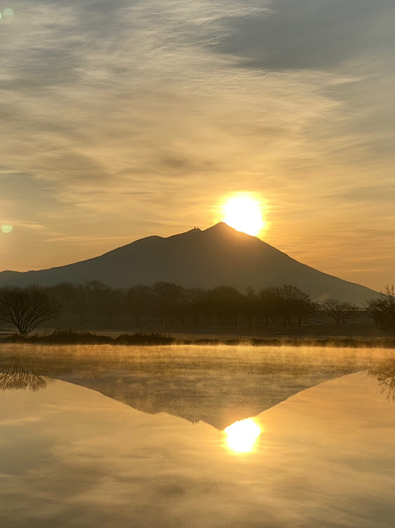 ジムニーの✈️飛行機雲と⛰筑波山・W.ダイヤモンド💎筑波・🕍プチ建物探訪🚖・🚖イルミ💡同時点灯化に関するカスタム事例の投稿画像2枚目