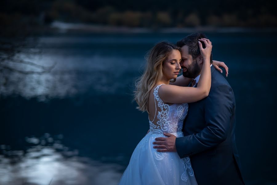 結婚式の写真家Απόστολος Βακιρτζής (theasisdigital)。2022 3月13日の写真