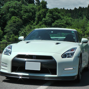 NISSAN GT-R R35