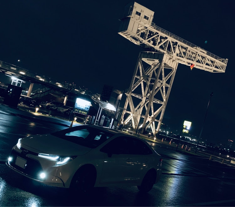カローラのドライブ・ふ頭撮影・ナイト撮影・新名所・ハンマーヘッド夜景に関するカスタム事例の投稿画像1枚目