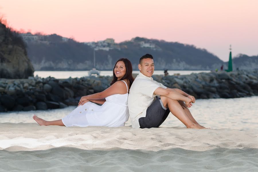 Fotografo di matrimoni Alberto Garcia Marcos (fotohuatulco). Foto del 4 aprile 2019