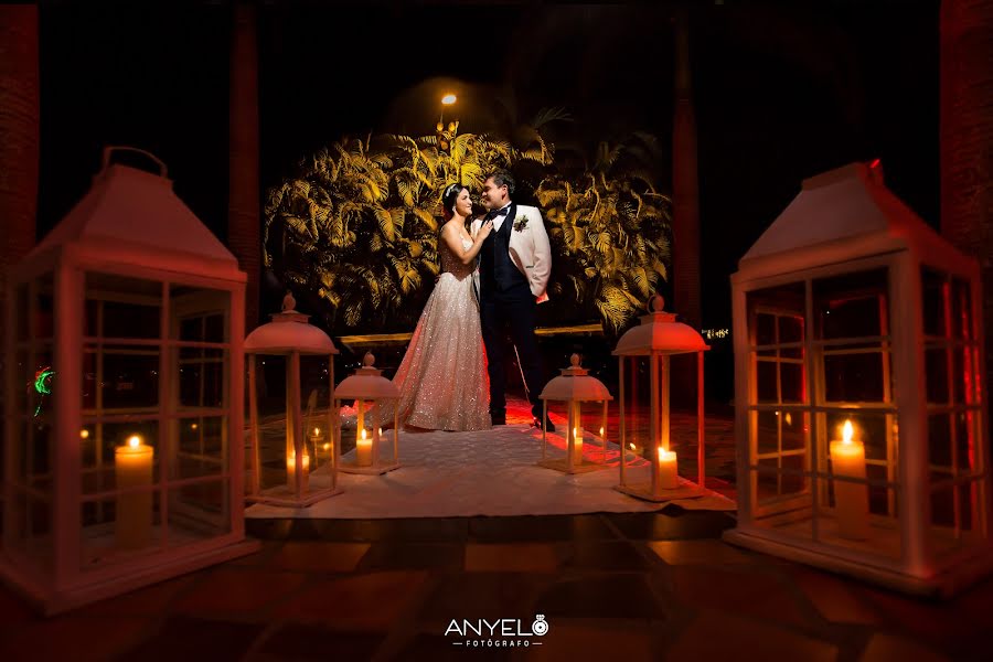 ช่างภาพงานแต่งงาน Anyelo Cardona (anyelocardona) ภาพเมื่อ 14 ธันวาคม 2021