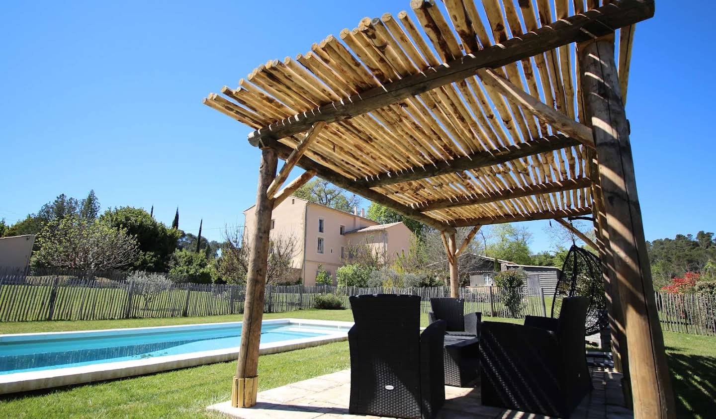 Maison avec piscine et jardin Rognes