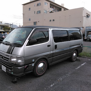 ハイエースバン