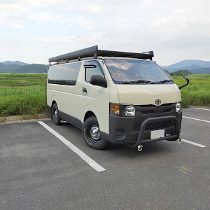 ハイエースバン GDH206V