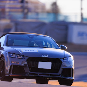 TT RS クーペ A6