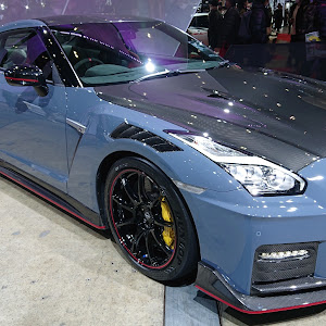 NISSAN GT-R R35