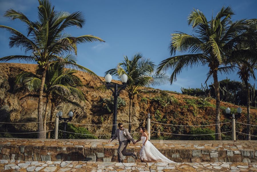 Fotógrafo de casamento Carlos Dona (carlosdona). Foto de 16 de janeiro 2017