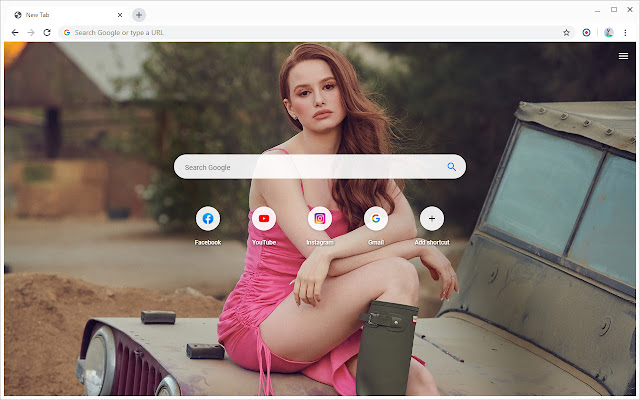 Madelaine Petsch Wallpapers New Tab