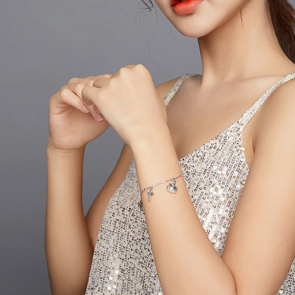 Title 6, Pulsera Cruz Calavera Personalidad para Mujer