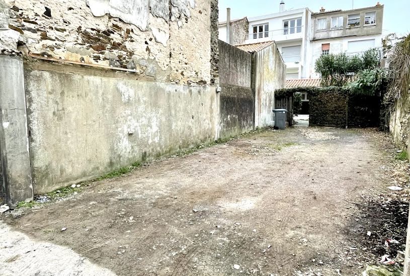  Vente Terrain à bâtir - 109m² à Les-Sables-d'Olonne (85100) 