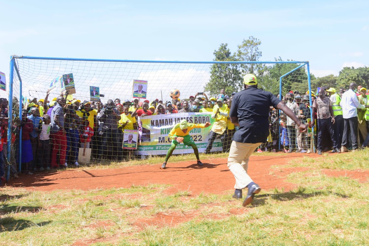 Deputy President William joins the youth at Thirime Primary School grounds in Kikuyu on Sunday, January 30, 2022.