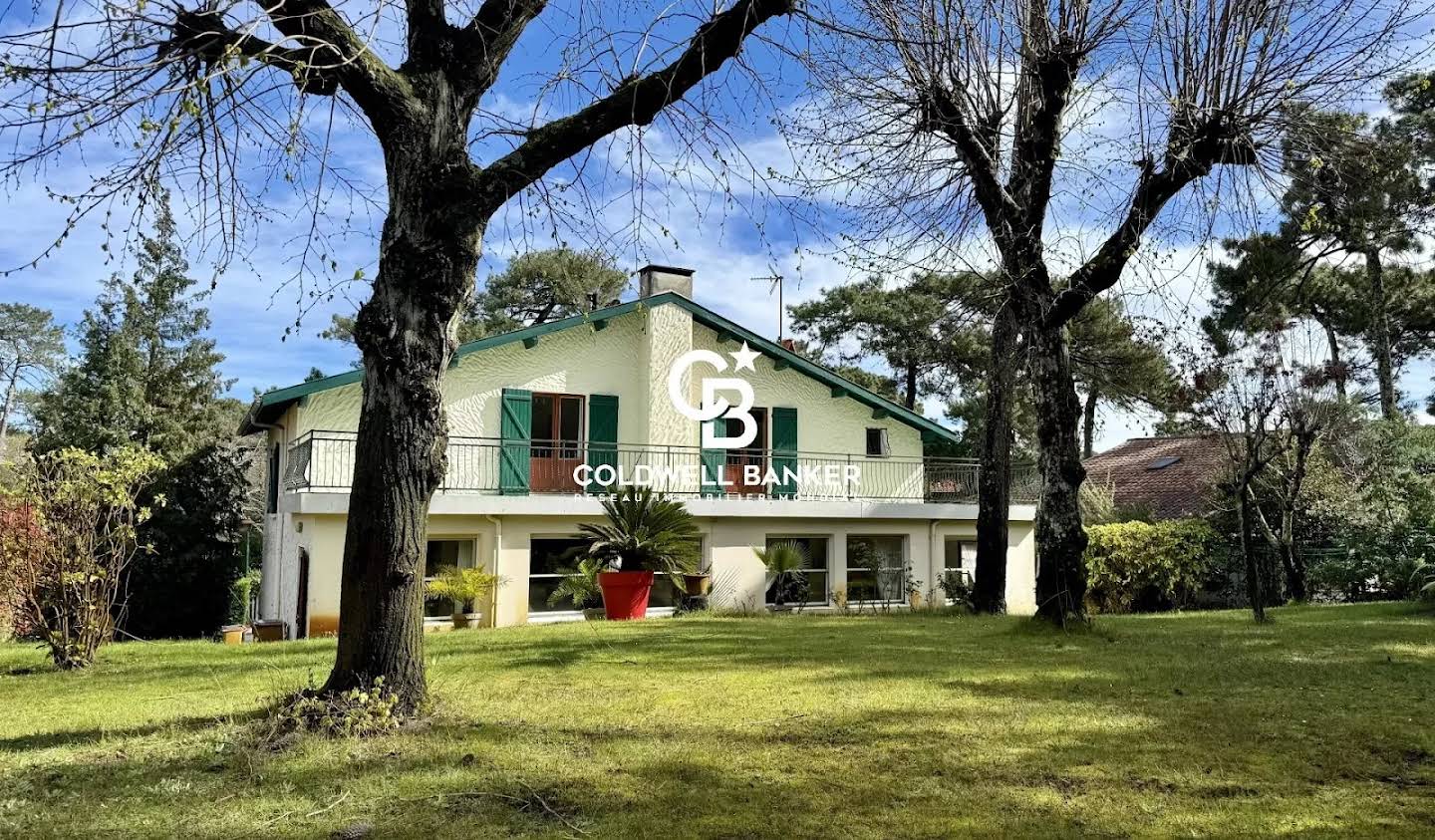 House Arcachon