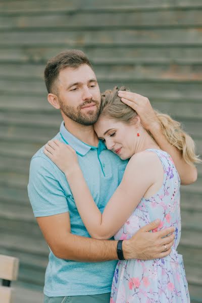 Fotógrafo de casamento Valeriya Kulikova (valeriya1986). Foto de 2 de outubro 2018