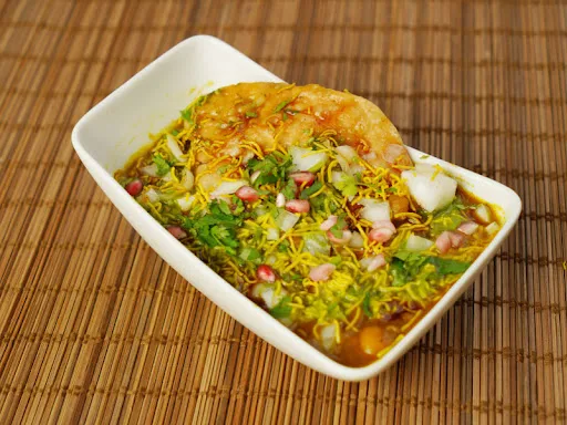 Papdi Ragda Chaat.