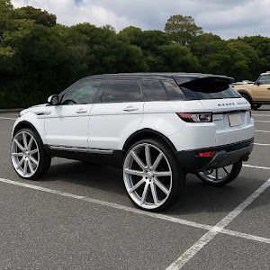 レンジローバーイヴォーク LV2A