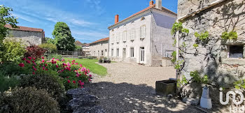 maison à Charroux (03)