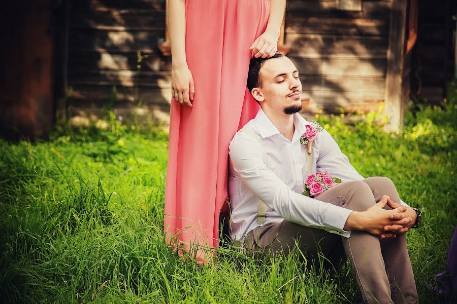 Fotógrafo de bodas Evgeniy Bulychev (respekt). Foto del 8 de diciembre 2017