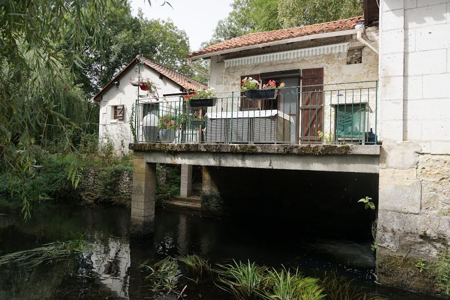 Vente moulin 5 pièces 115 m² à Champagnac-de-Belair (24530), 346 000 €