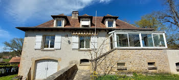 maison à Saint-Laurent-les-Tours (46)