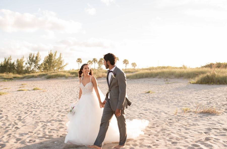 Fotógrafo de bodas Tina Aligata (tinaaligata). Foto del 18 de mayo 2023