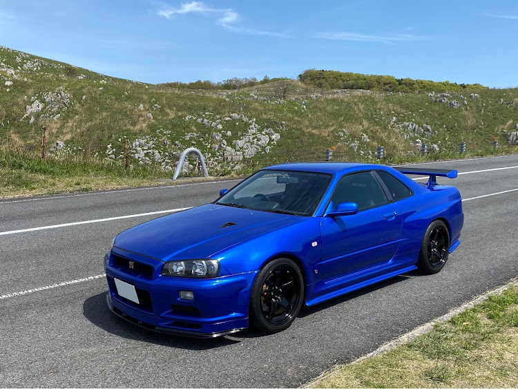 スカイライン GT-Rの愛車の横顔・秋吉台・週末のルーティーン・GT-Rに関するカスタム事例の投稿画像1枚目