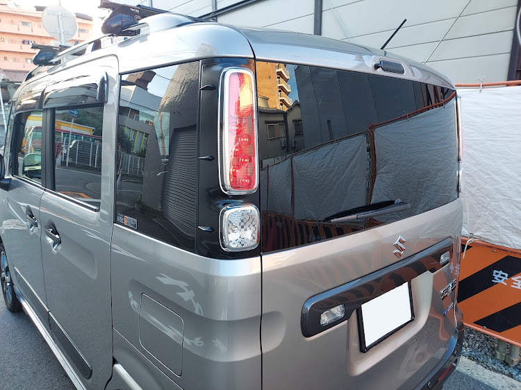 スペーシアギアのはたらくじどうしゃ・DIY・塗装は妥協。次こそプロに頼もう。・テールランプ塗装に関するカスタム事例の投稿画像3枚目