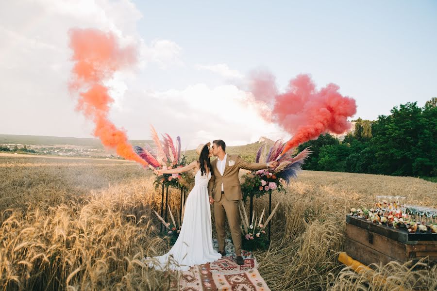 Wedding photographer Karina Malceva (karinamaltseva). Photo of 19 March 2020