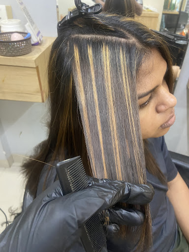 FOLLIKLE UNISEX SALON AND ACADEMY — business photo 3