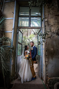 Fotógrafo de casamento Vika Miroshnichenko (vrodekakvika). Foto de 6 de fevereiro 2019