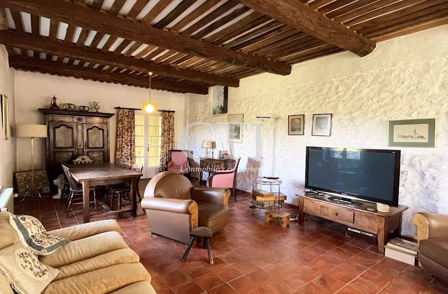 Vente ferme 10 pièces 317 m² à Vaison-la-Romaine (84110), 930 000 €